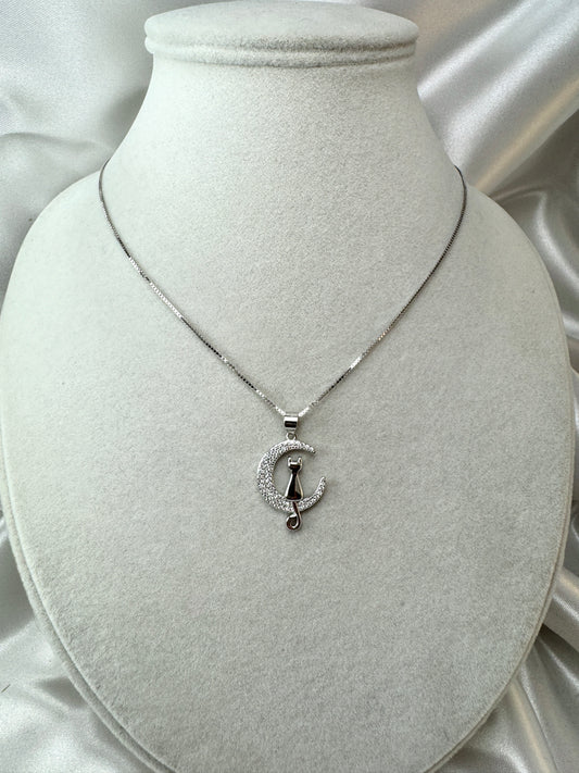Collana con gatto sulla luna