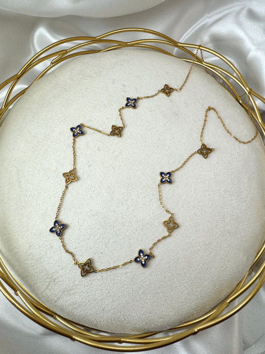 Collana lunga con fiori blu