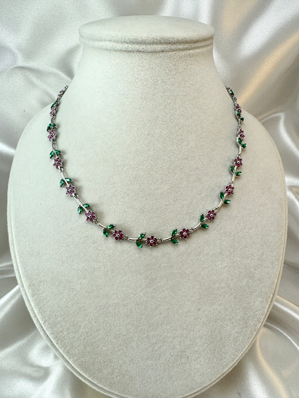 Collana fiori rosa