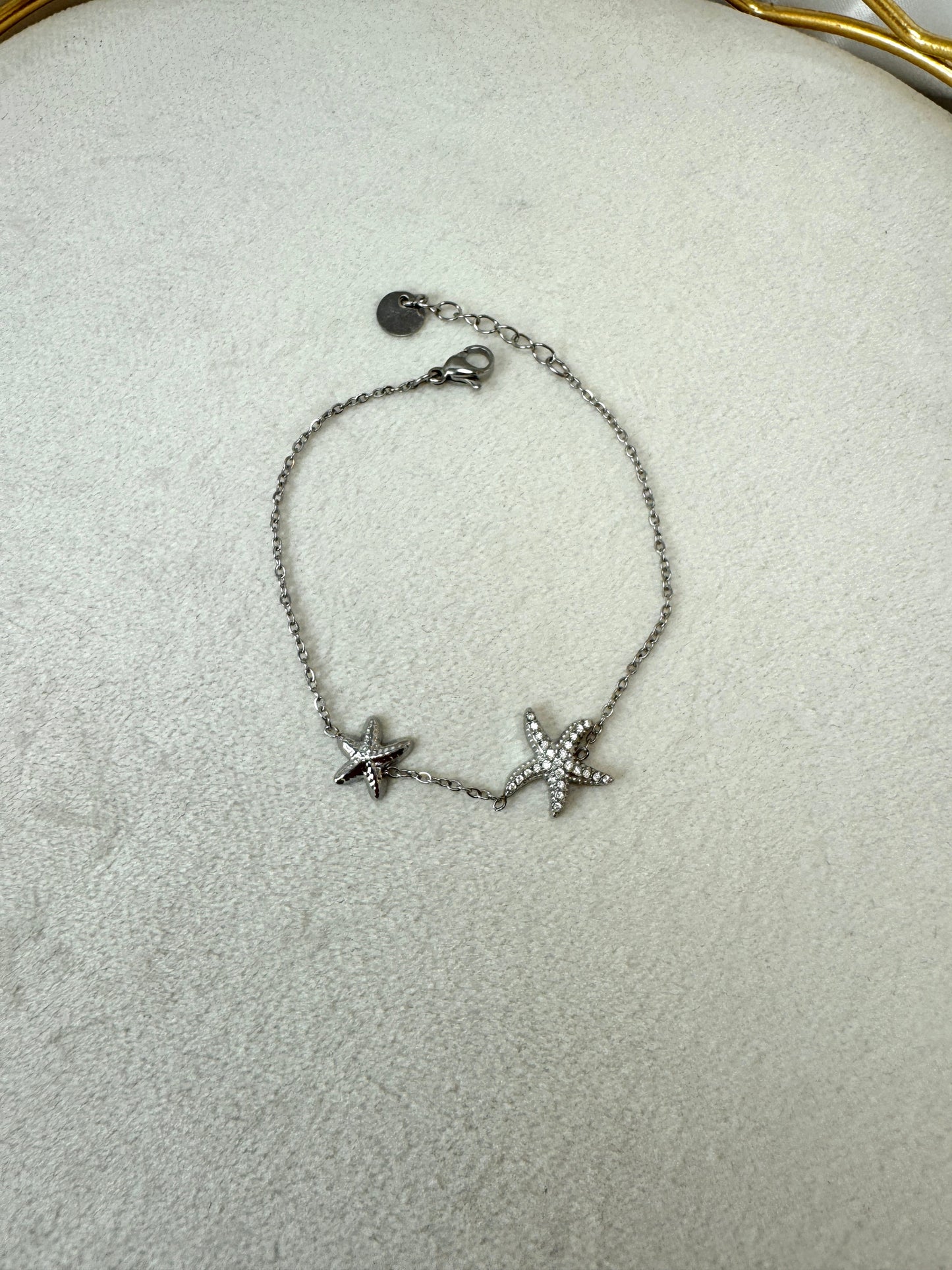 Bracciale sottile con due stelle marine